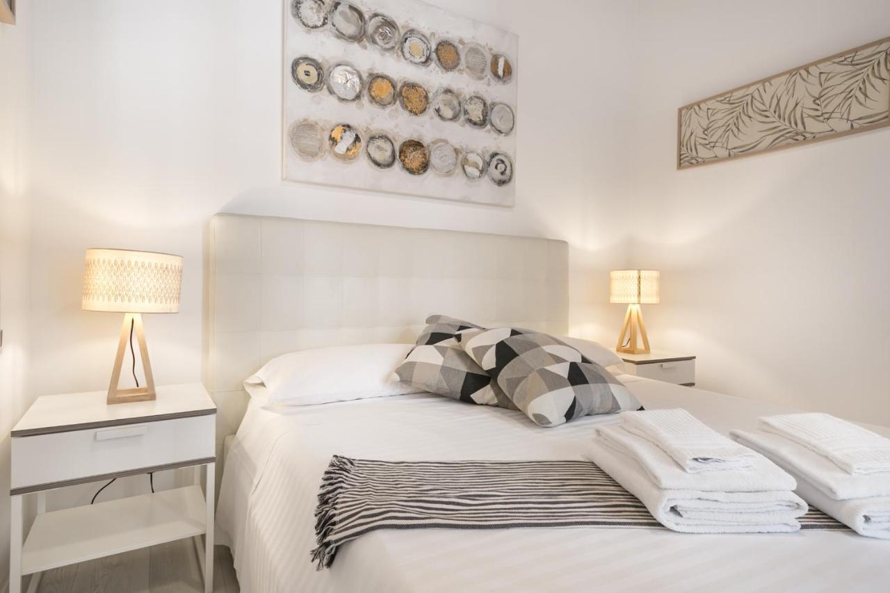 White Ostilia Apartments Rome Bagian luar foto