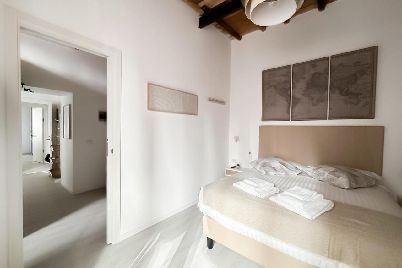 White Ostilia Apartments Rome Bagian luar foto