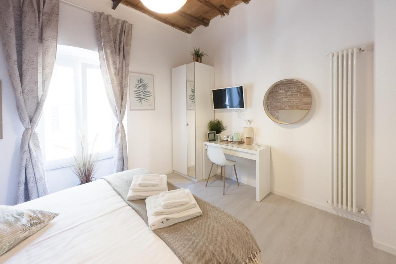 White Ostilia Apartments Rome Bagian luar foto