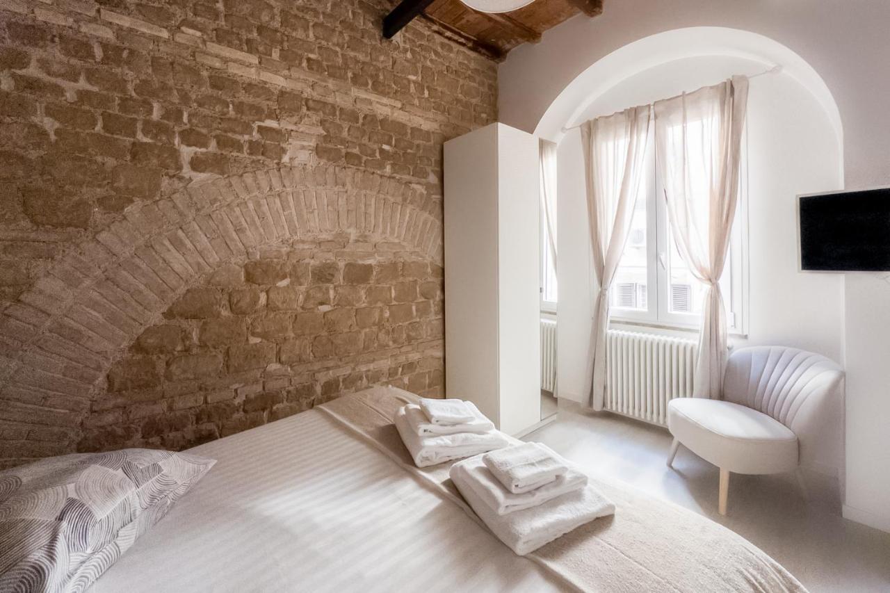 White Ostilia Apartments Rome Bagian luar foto