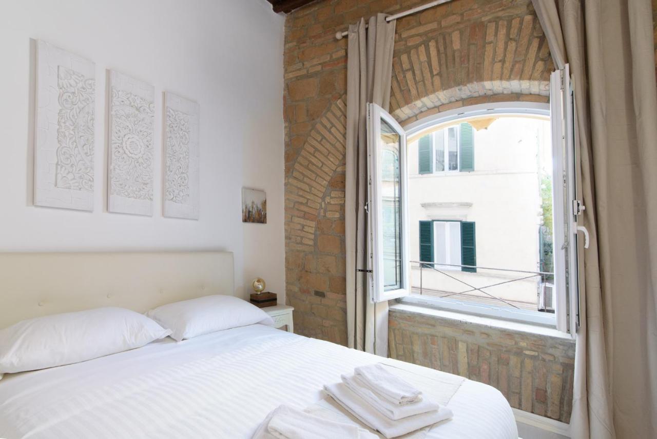 White Ostilia Apartments Rome Bagian luar foto