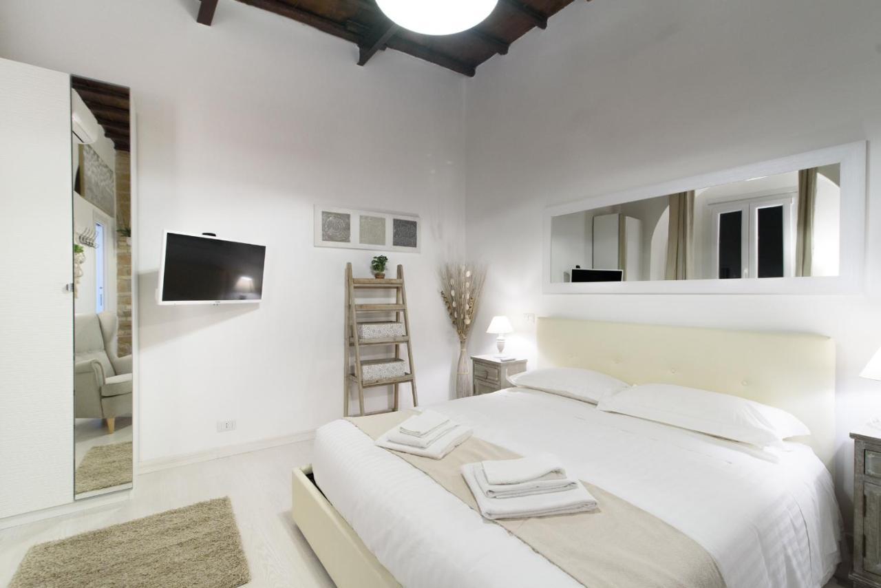 White Ostilia Apartments Rome Bagian luar foto