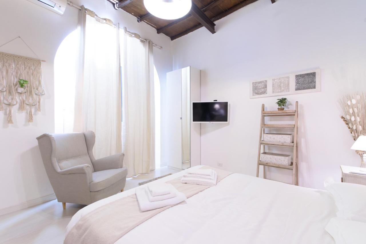 White Ostilia Apartments Rome Bagian luar foto